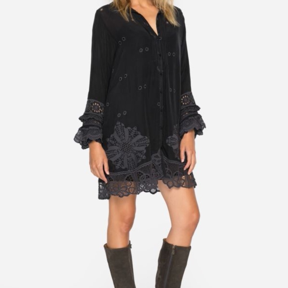 Johnny Was Wynee Scalloped Tunic